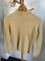 Load image into Gallery viewer, Soft yellow Cashmere
