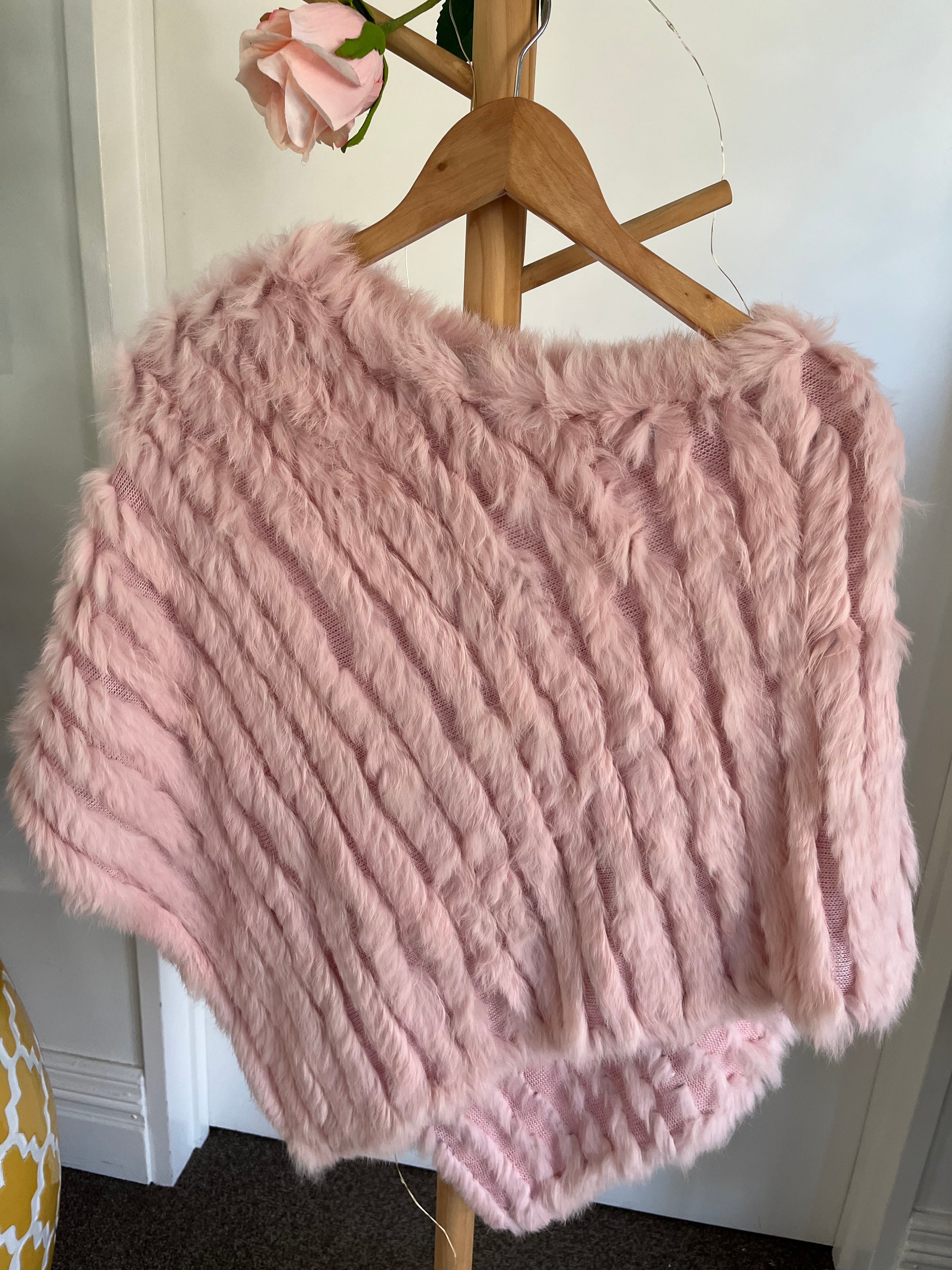 Slim Rabbit fur shawl
